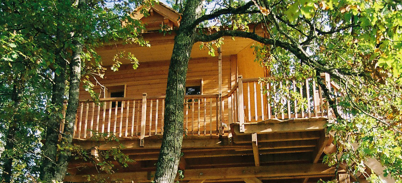 Cabane dans les arbres en gironde