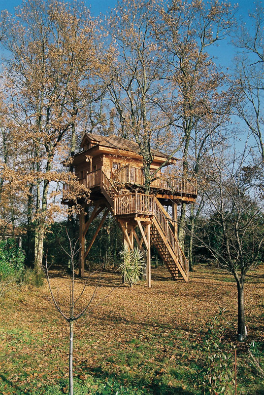 Cabane dans les arbres en gironde